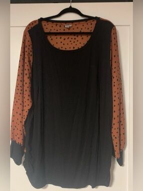 Avenue Women's Orange And Black Polka Dot Crewneck Long-Sleeve Top- Size 22/24